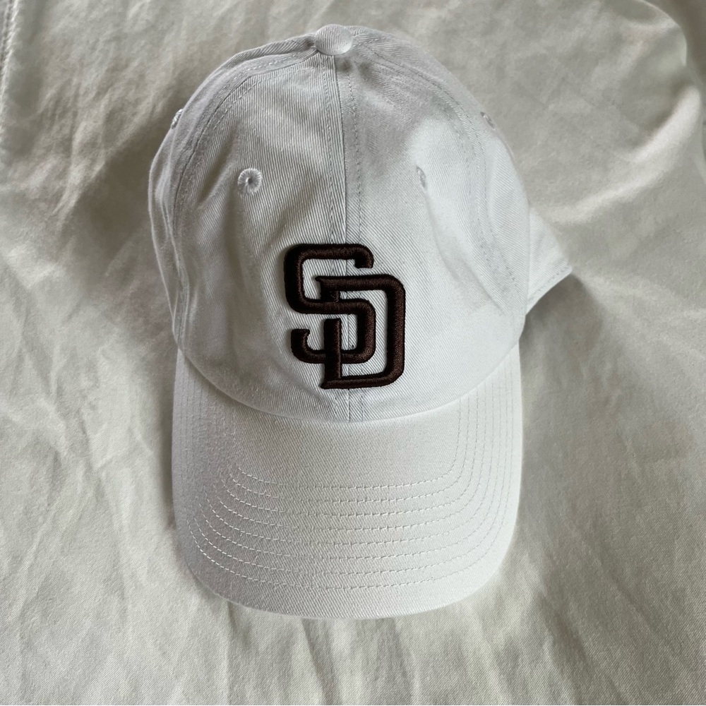 NWOT SD Padres Hat white and brown OS